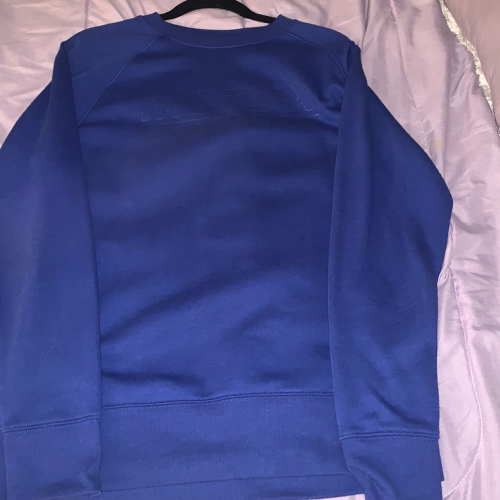 Men’s pullover sweater